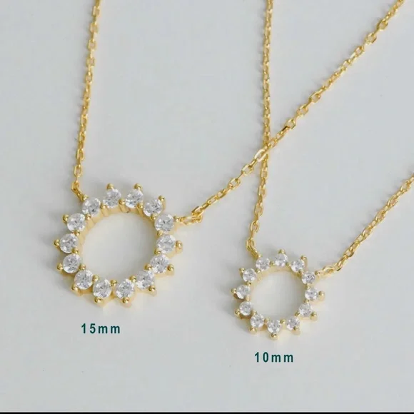 ✨3X Host Pick✨Gold Starburst Necklace- 10 mm - Picture 3 of 5